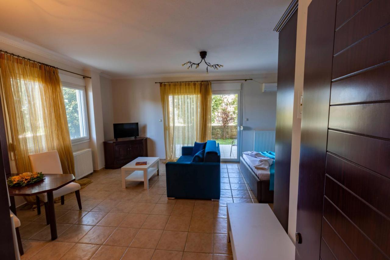 Apartamento Elvis Nest Nea Moudania Exterior foto